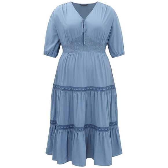 💙 Blue Shirred Layered Midi Dress with Pockets – BloomChic, Size 5X (28) - Picture 6 of 6